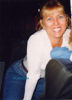 Date this attractive Brazil girl Rosangela from ITAPERUNA B7846