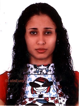 Date this attractive Brazil girl Camila from ARACRUZ B7859