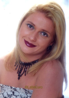 Date this good-looking Brazil girl Eloisa from SUMARE B7902