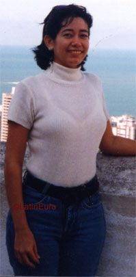 Date this nice looking Brazil girl Angel from RIO DE JANEIRO B7960