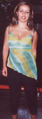 Date this fun Brazil girl Dalyne from BRASILIA B8011