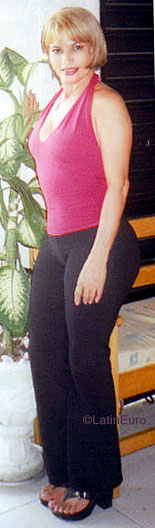 Date this sensual Brazil girl Mariene from  B8074