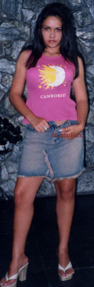 Date this happy Brazil girl Dayse from ITAPIRA B8090