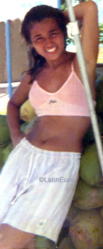 Date this stunning Brazil girl Ana from SAO PAULO B8105