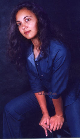 Date this lovely Brazil girl Geisa from SACRAMENTO B8272