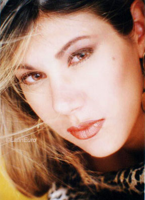 Date this pretty Brazil girl Jaqueline from PATOS DE MINAS B8322