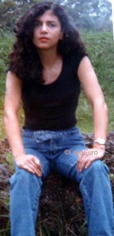 Date this hard body Brazil girl Leila from BELO HORIZONTE B8351