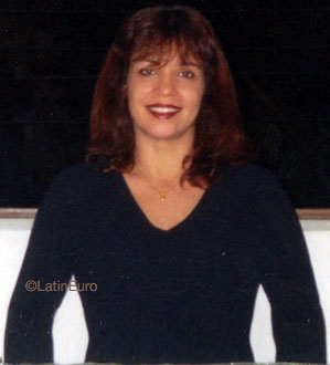 Date this voluptuous Brazil girl Izabel from NITEROI B8366