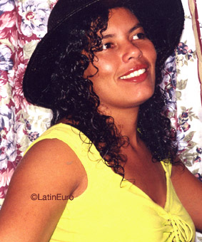 Date this lovely Brazil girl Maria from PETROLINA B8441