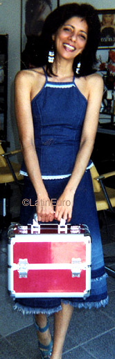 Date this attractive Brazil girl Josia from SAO JOSE B8577