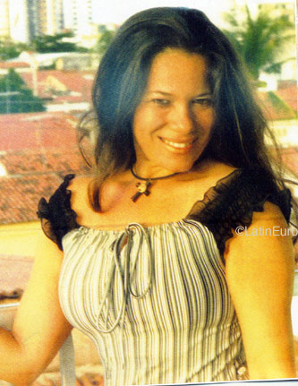Date this sultry Brazil girl Lidia from Fortaleza B327