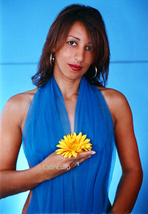 Date this sultry Brazil girl Aparecida from VITORIA B8695