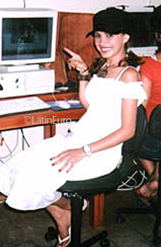 Date this good-looking Brazil girl Elizangela from MANAUS B8701