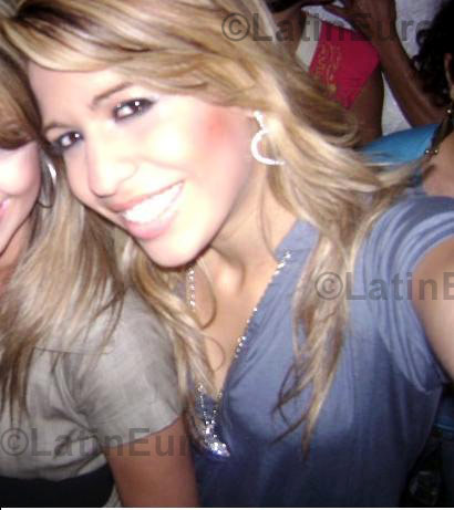 Date this happy Brazil girl Layana from Ilha Solteira B894