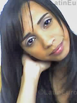 Date this young Brazil girl Ana from Belo Horizonte B905