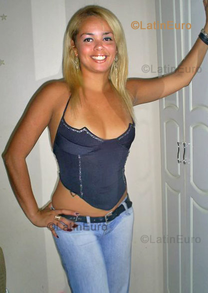 Date this delightful Brazil girl Lyana from Rio de Janeiro B909