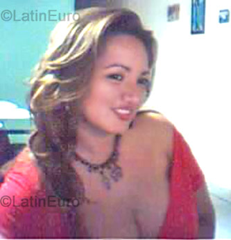 Date this tall Colombia girl Fabiola from Floridablanca C7979