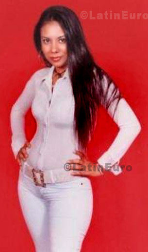 Date this fun Colombia girl Daris from Barranquilla C8484