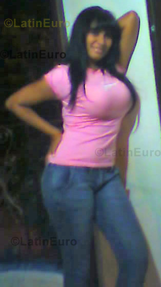 Date this nice looking Colombia girl Leidis from Valledupar C8807