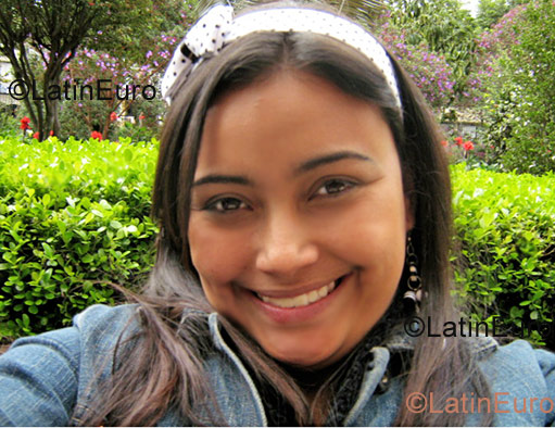 Date this lovely Colombia girl Diana from Barranquilla C8861