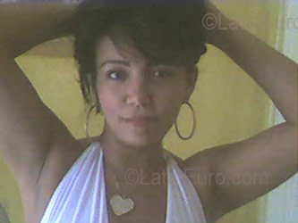 Date this beautiful Colombia girl Yoelis from Valledupar C8885