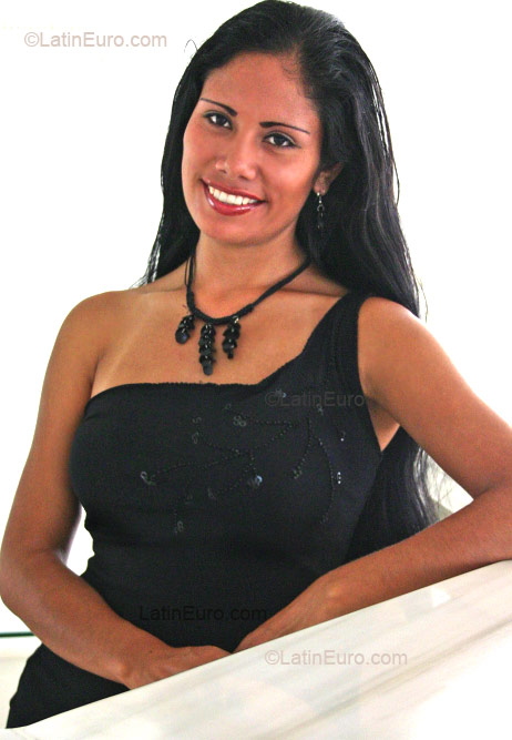 Date this exotic Colombia girl Alba from Cali C9061
