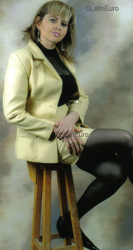 Date this voluptuous Colombia girl Mery from Bogota C9131