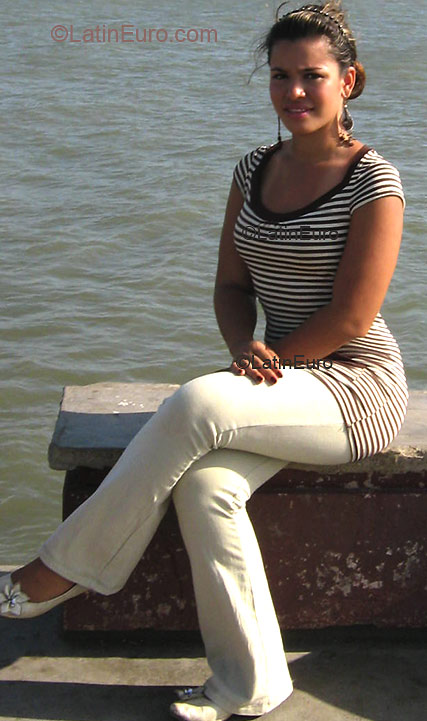 Date this funny Colombia girl Dayana from Cartagena C9171