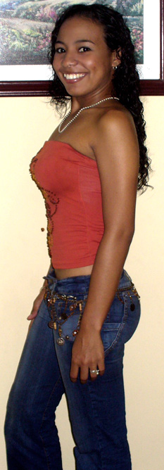 Date this young Colombia girl Yzamin from  C9234