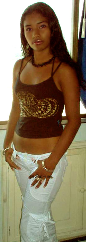 Date this charming Colombia girl Yasiris from  C9397