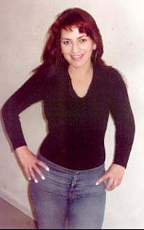 Date this good-looking Colombia girl Patricia from  C9759