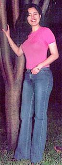 Date this nice looking Colombia girl Lucero from Bogota C9805