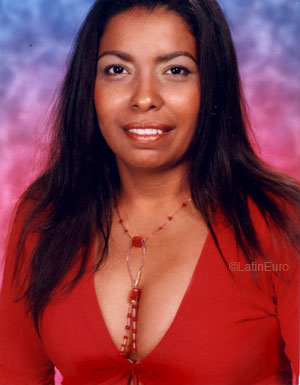 Date this voluptuous Colombia girl Sirly from Barranquilla C9866