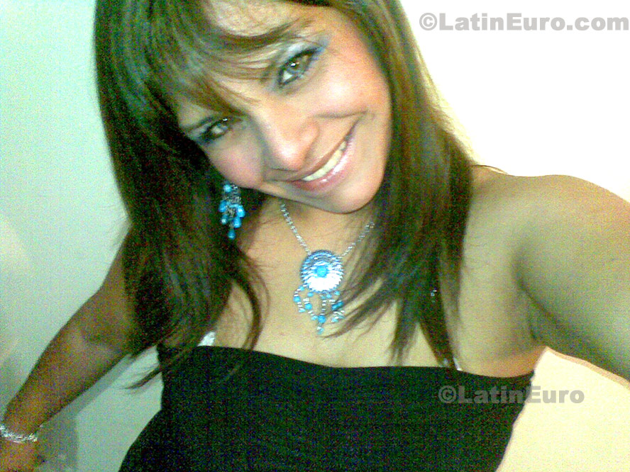 Date this charming Peru girl Vanessa from Lima N-1151