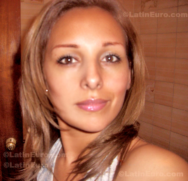 Date this hot Peru girl Angela from Lima N-1306