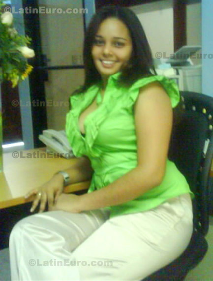 Date this charming Dominican Republic girl Maria from Santo Domingo N-1369