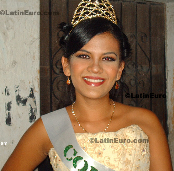 Date this delightful Mexico girl Lucy from Zacatepec N-1371
