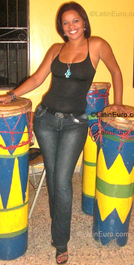 Date this pretty Dominican Republic girl Orquidea- from San Francisco de Macoris N-1661