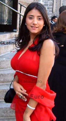 Date this hot Dominican Republic girl Nuris from Santiago N-422