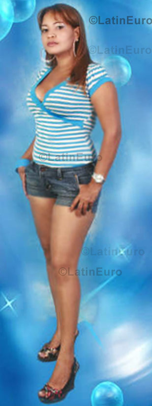 Date this funny Dominican Republic girl Ana from La Vega N-476