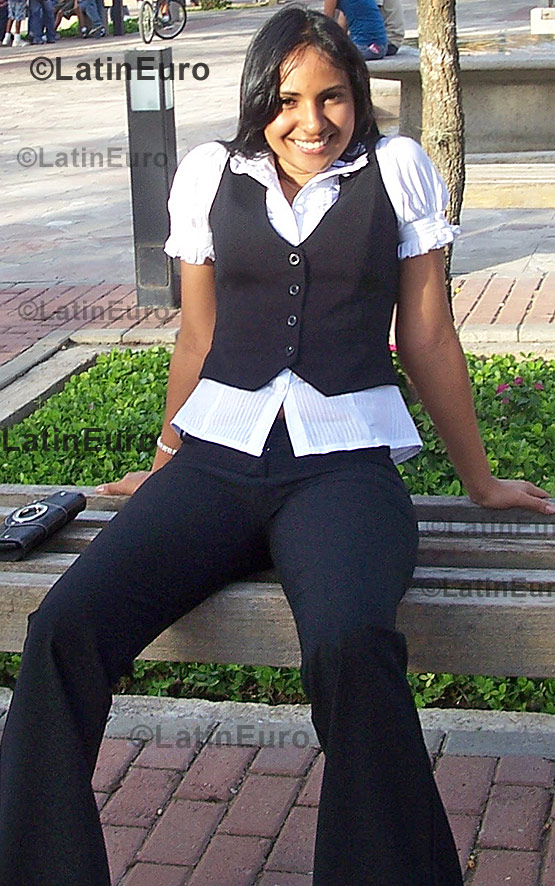 Date this cute Honduras girl Mirian from  N-491