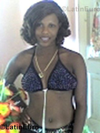 Date this voluptuous Any Country girl Kafhica from  N-597