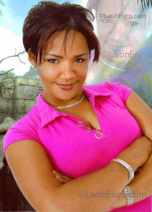 Date this tall Dominican Republic girl Rosa from San Pedro de Macoris  N-59