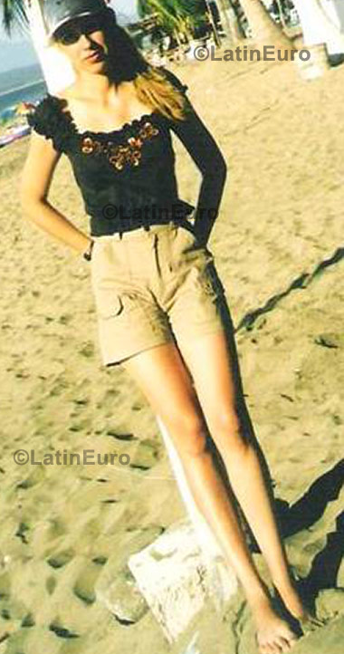 Date this nice looking Mexico girl Elia from Tepic N-639