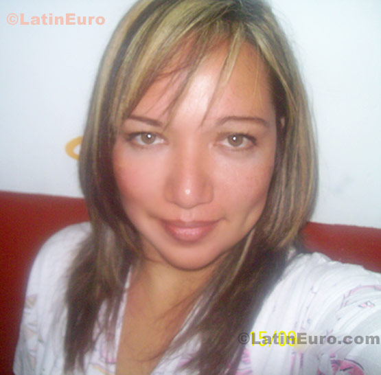 Date this gorgeous Mexico girl Paola from Guadalajara N-772