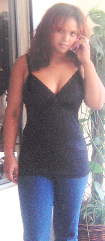 Date this hot Dominican Republic girl Mayra from Constanza N-86