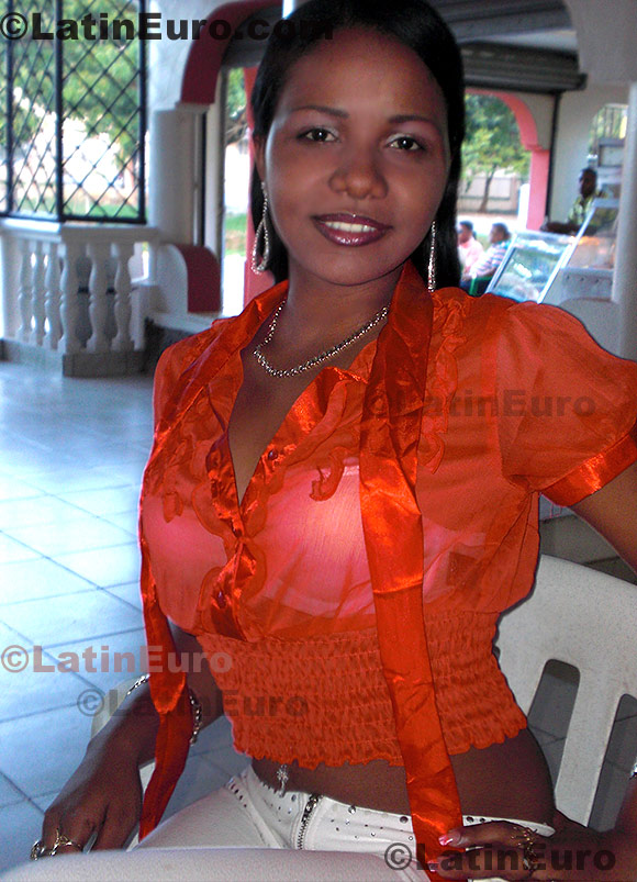 Date this delightful Dominican Republic girl Fifa from Juan Dolio N-874