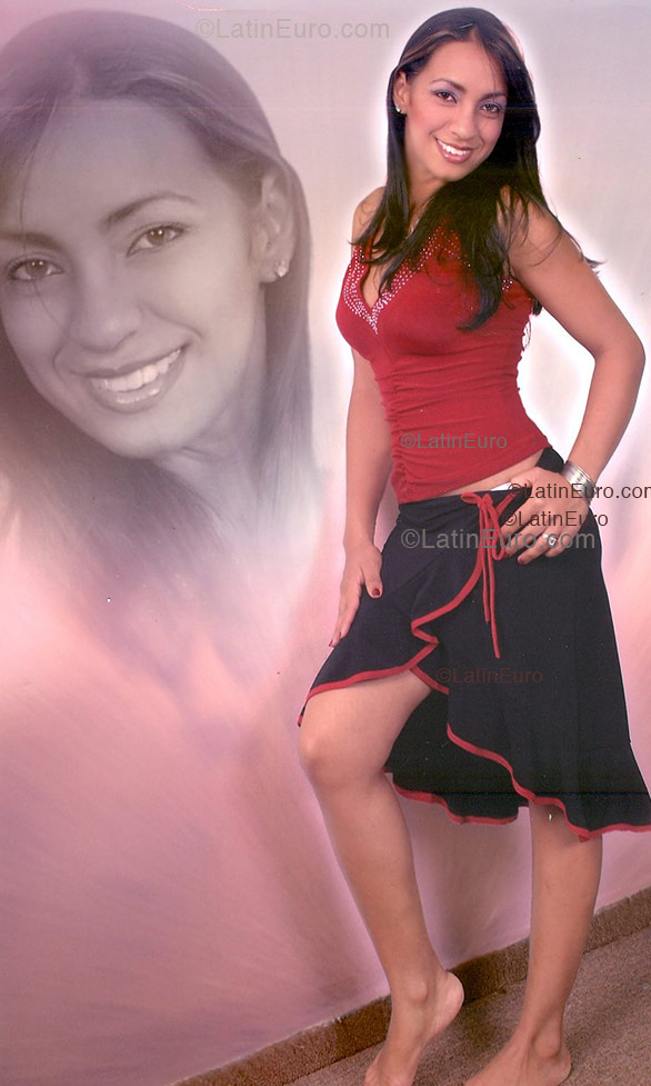 Date this passionate Dominican Republic girl Anny from San Francisco de Macoris N-93