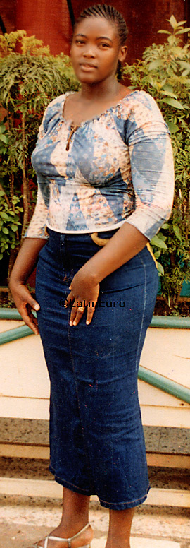 Date this cute France girl Carolle from  N1028