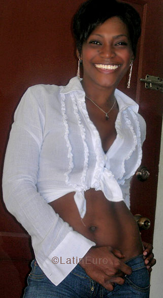 Date this tall Dominican Republic girl Beotania from Santo Domingo N1291